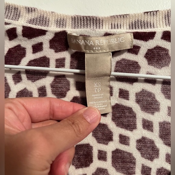 Banana Republic quarter sleeve sweater- XS ptp 19 inch - Picture 3 of 6